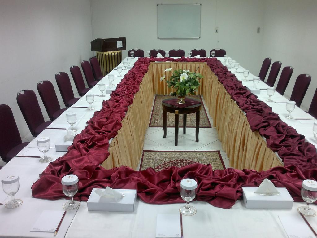 Verona Resorts שארג'ה מראה חיצוני תמונה