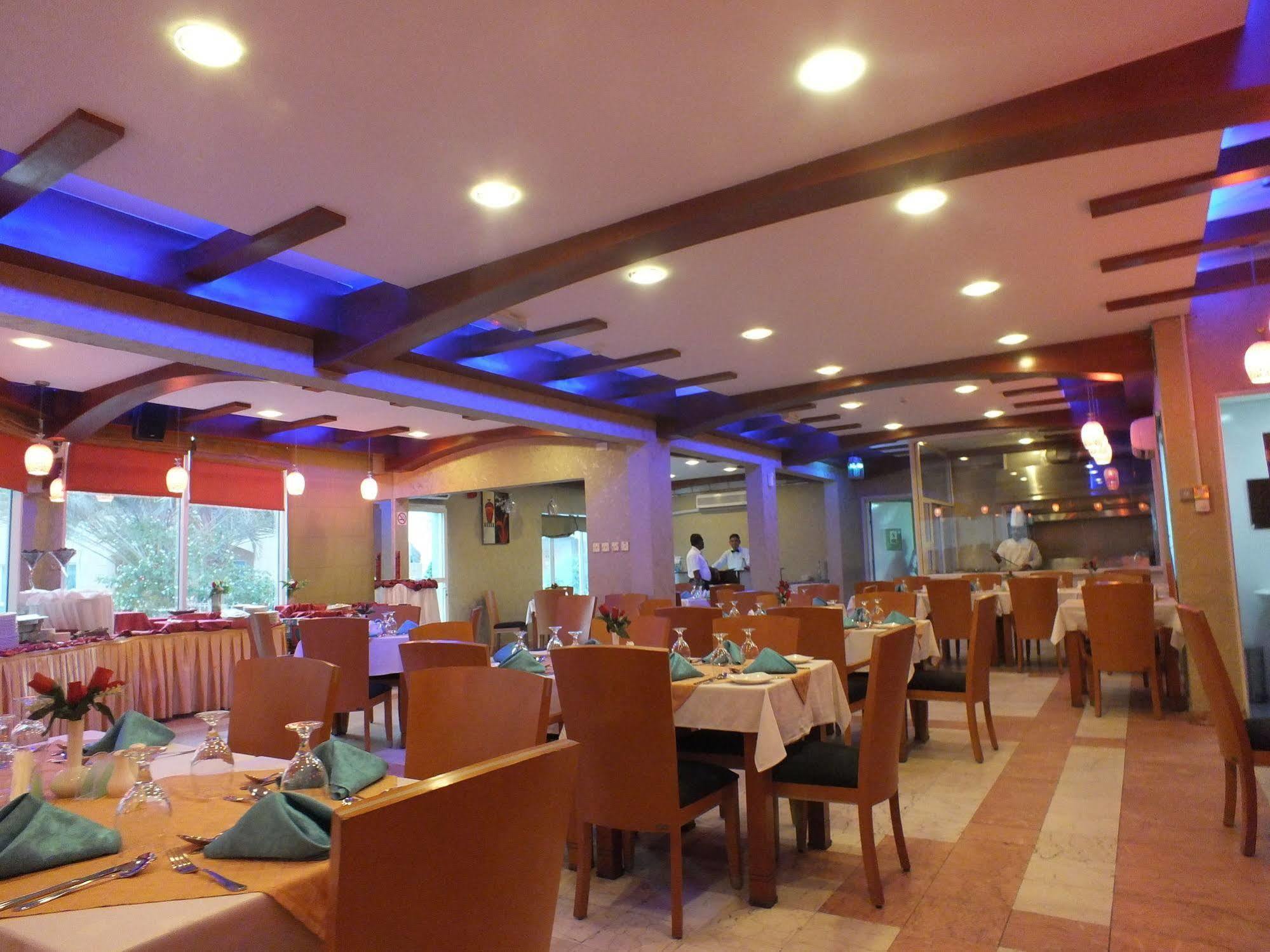 Verona Resorts שארג'ה מראה חיצוני תמונה