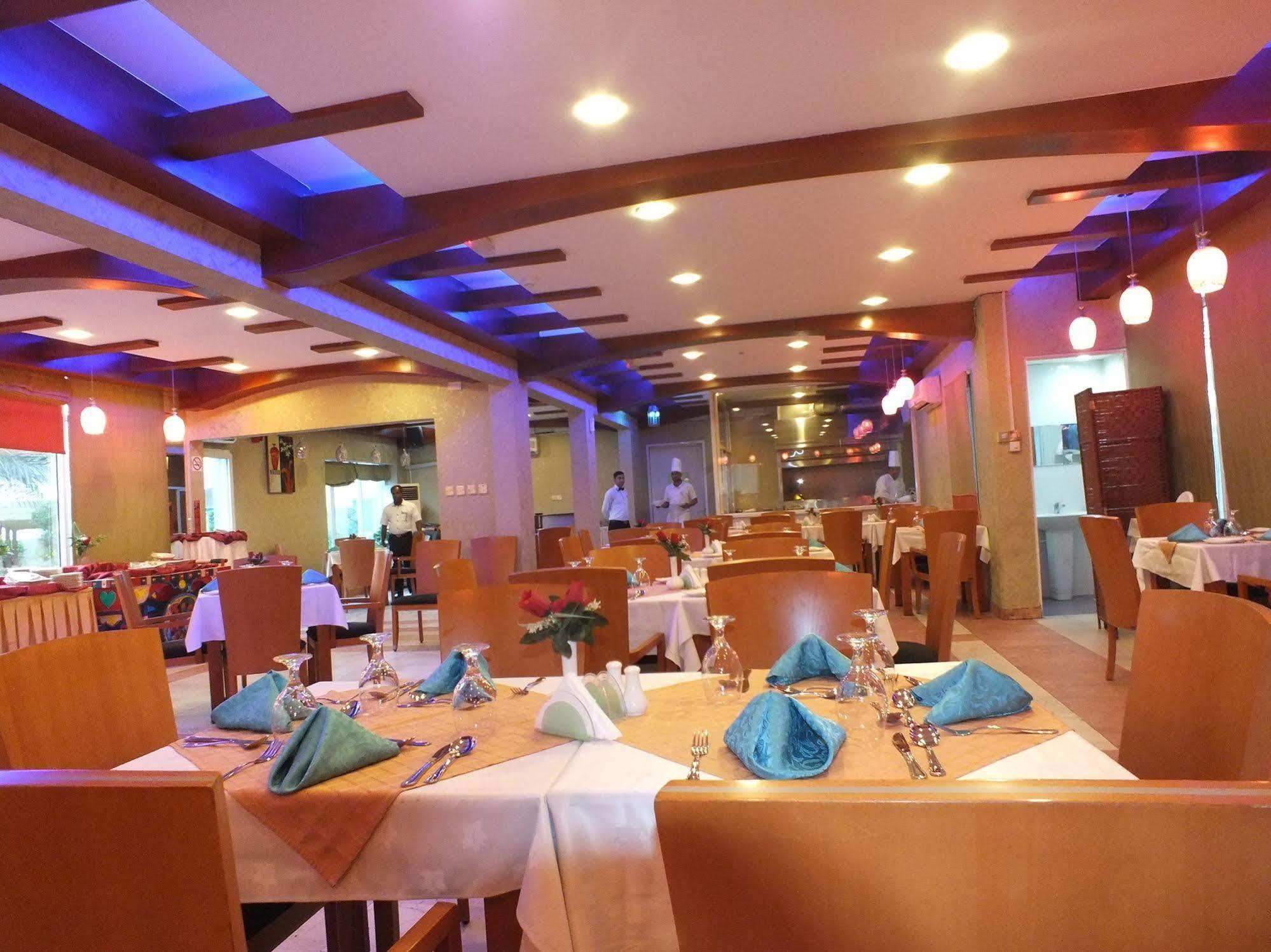 Verona Resorts שארג'ה מראה חיצוני תמונה